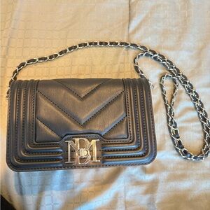 Elegant Badgley Mischka Black Quilted Chain Bag